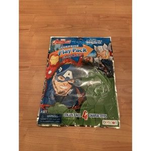 Marvel Avengers Surprise Play Pack Grab & Go with 1 Collectible Character